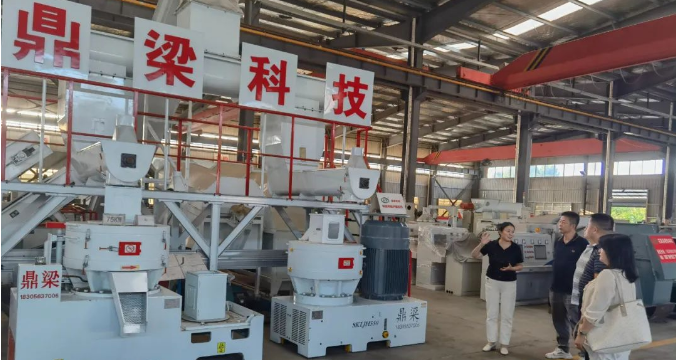 鼎梁公司專業(yè)的銷售人員會(huì)指導(dǎo)客戶在當(dāng)?shù)匕l(fā)掘大的鍋爐與工業(yè)園區(qū)