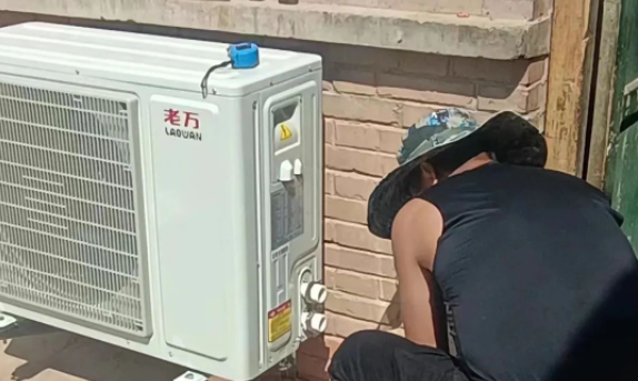 老萬(wàn)超低溫空氣源熱泵為寧夏青銅峽市500戶(hù)居民提供冷暖保障2