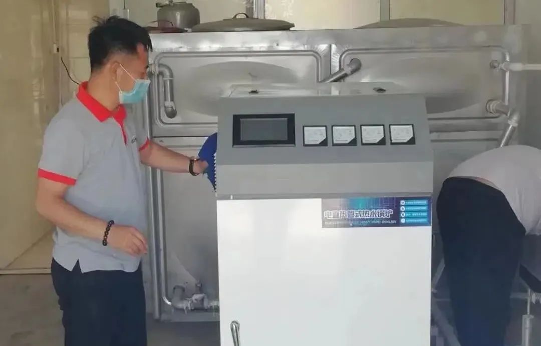 老萬電鍋爐為陜西延長石油采油廠300多個(gè)站點(diǎn)提供溫暖保障