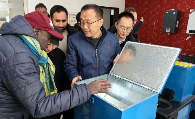 2023大循環(huán)國際研討會(huì)專家學(xué)者觀摩老萬北京公司