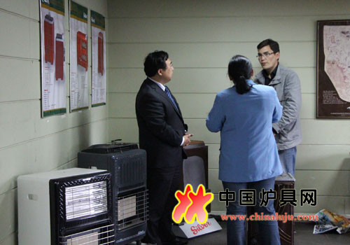 桑普公司張偉副總經(jīng)理考察蒙古經(jīng)銷商及用戶市場