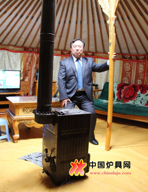 桑普公司張偉副總經(jīng)理考察蒙古經(jīng)銷商及用戶市場