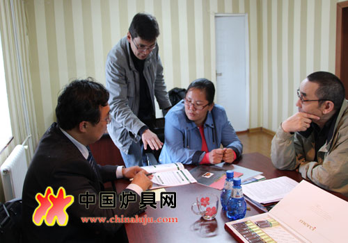 桑普公司張偉副總經(jīng)理考察蒙古經(jīng)銷商及用戶市場