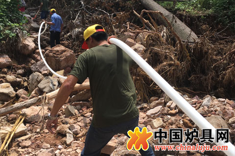 "抗洪救災(zāi)、奉獻(xiàn)愛(ài)心" 春爾公司在行動(dòng)